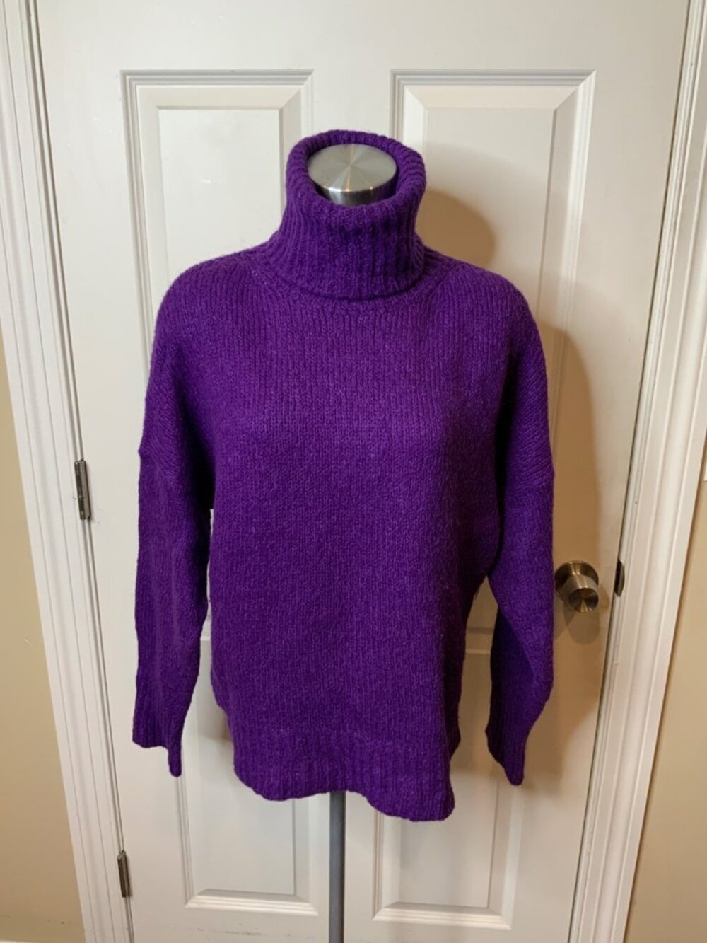 Isabel Etoile Purple Alpaca Wool Turtleneck Sweater, Size 4 | 40